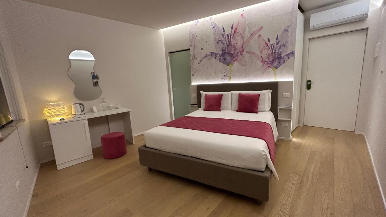 San Lorenzo Luxury Boutique Mantova Bagian luar foto