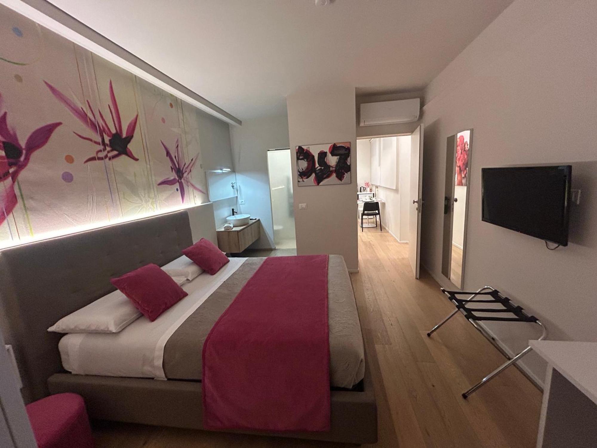 San Lorenzo Luxury Boutique Mantova Bagian luar foto